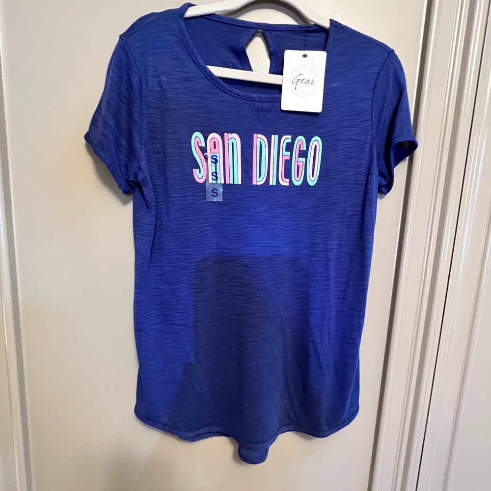 NWT San Diego Blue T-Shirt Pretty heathered fabric and style.